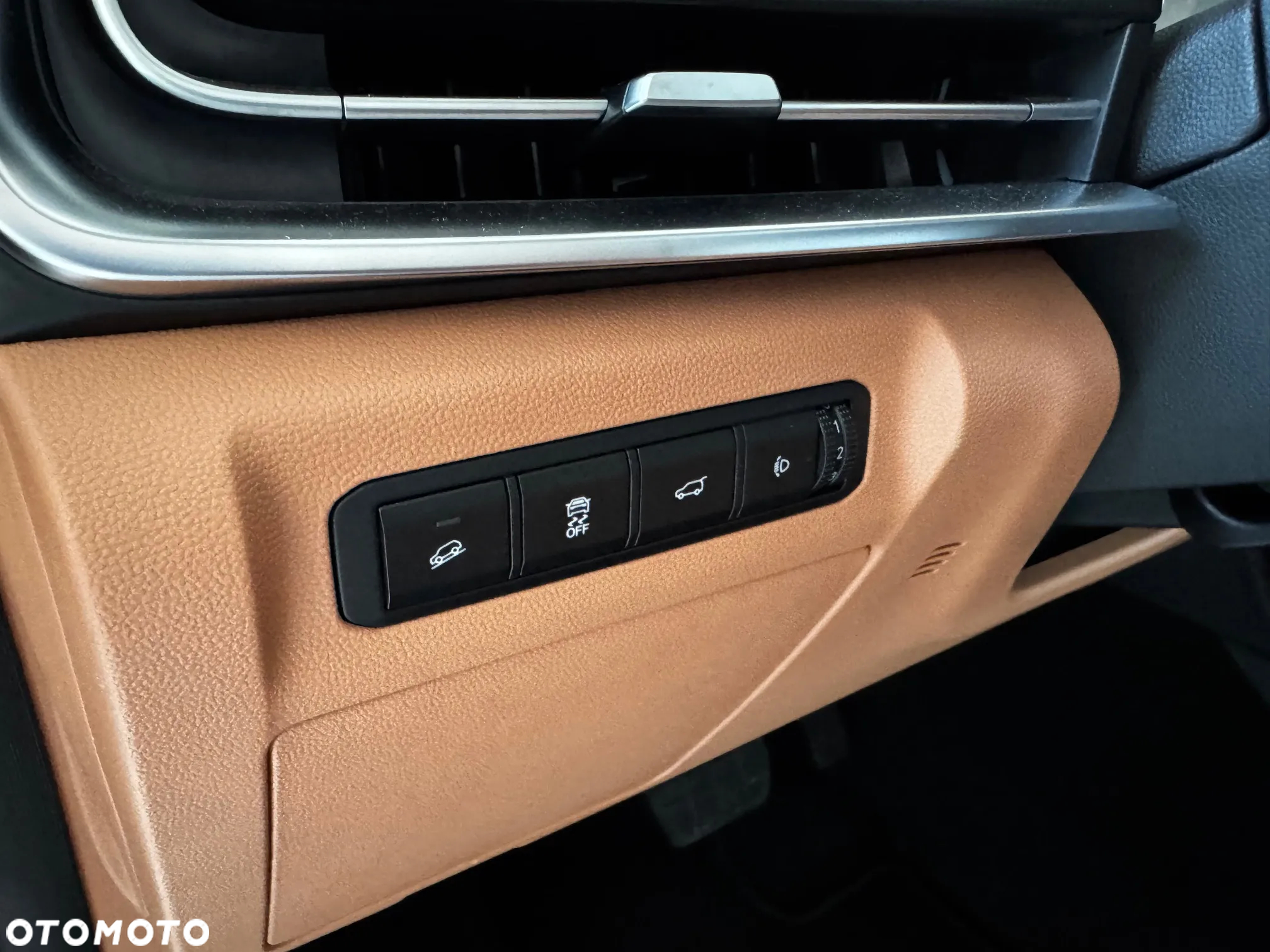 BAIC 7 1.5T Luxury Plus DCT - 38