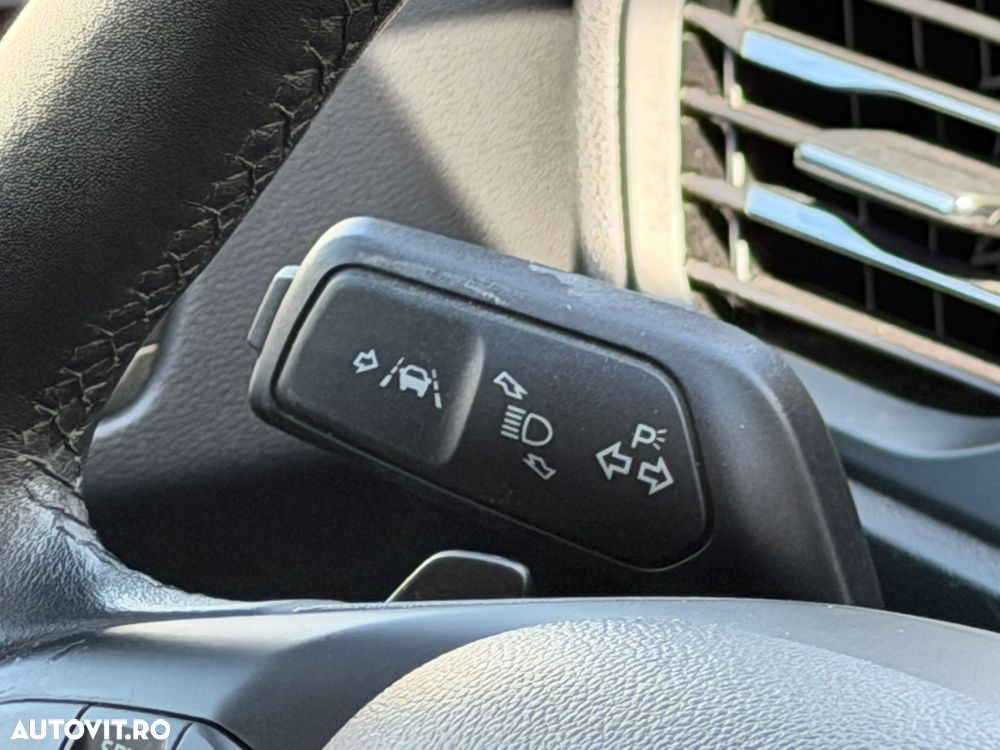 Ford Focus 1.5 EcoBlue Start-Stopp-System Aut. TITANIUM - 22