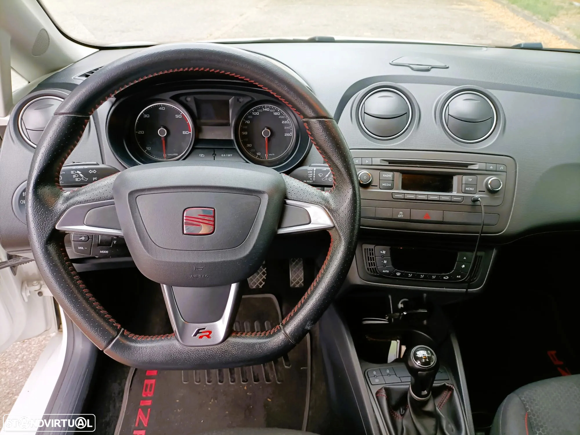 SEAT Ibiza - 5