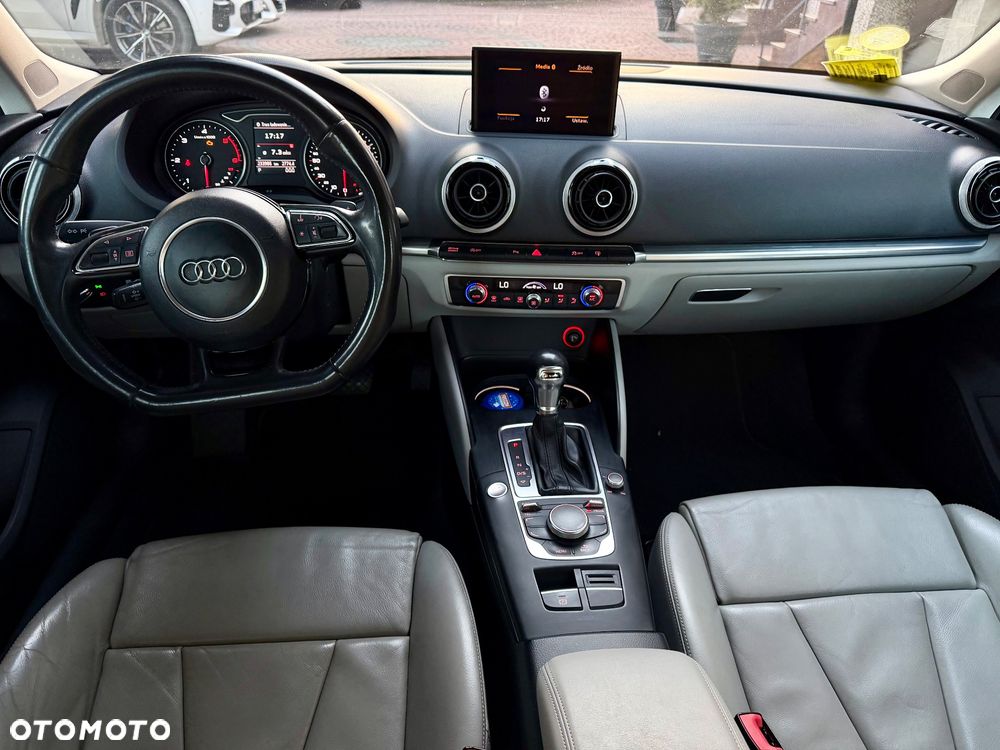 Audi A3 Sportback 2.0 TDI S tronic - 10