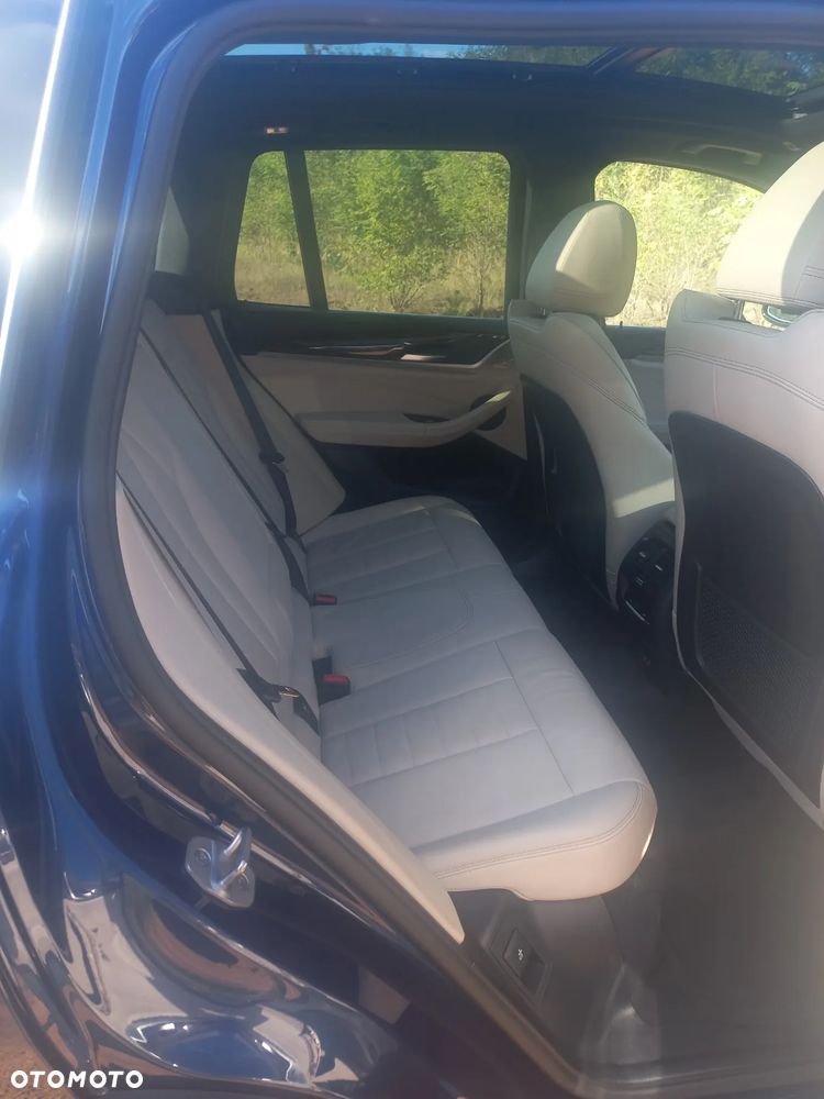 BMW X3 - 11