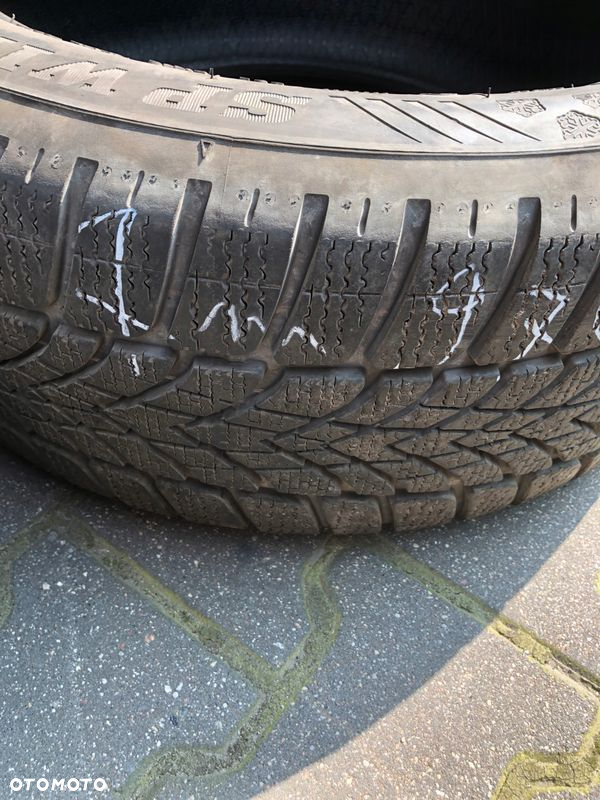 OPONA DUNLOP SP WINTER SPORT 4D RUN FLAT 225/50 R17 - 2