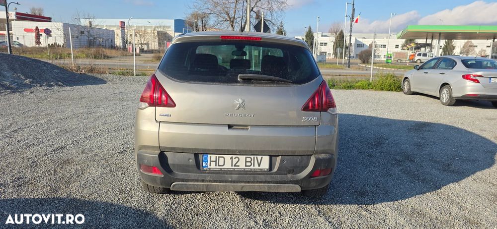 Peugeot 3008 1.6 BlueHDI S&S EAT6 Allure - 6