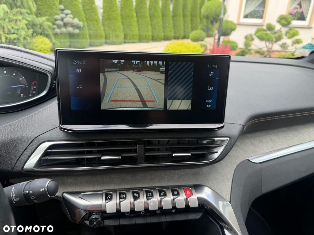 Peugeot 5008 PureTech 130 EAT8 Stop & Start GT - 26