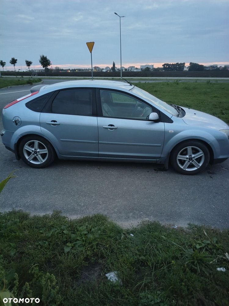 Ford Focus 2007 photo 3
