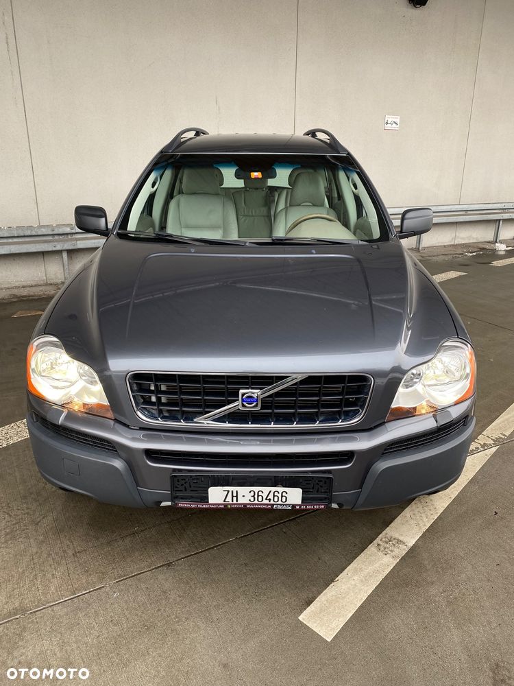 Volvo XC 90 - 1