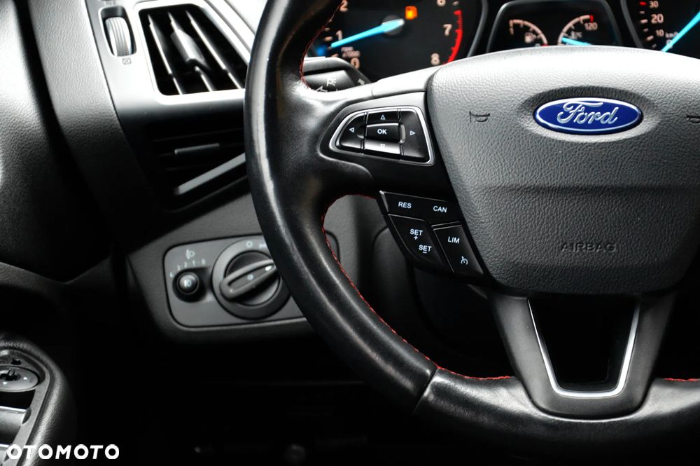 Ford Kuga 1.5 EcoBoost 2x4 SYNC - 34