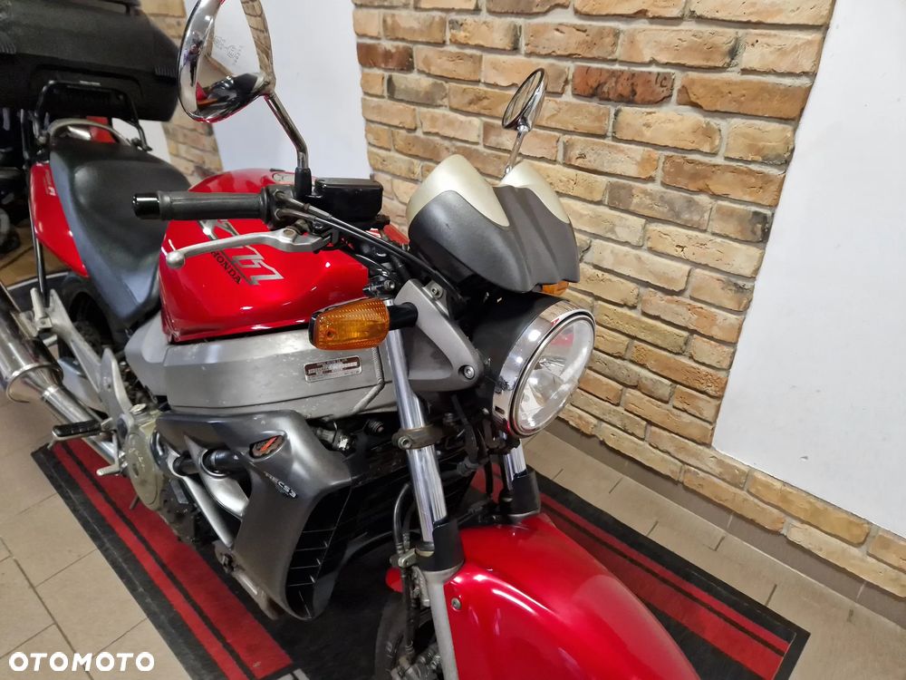Honda X11 - 32