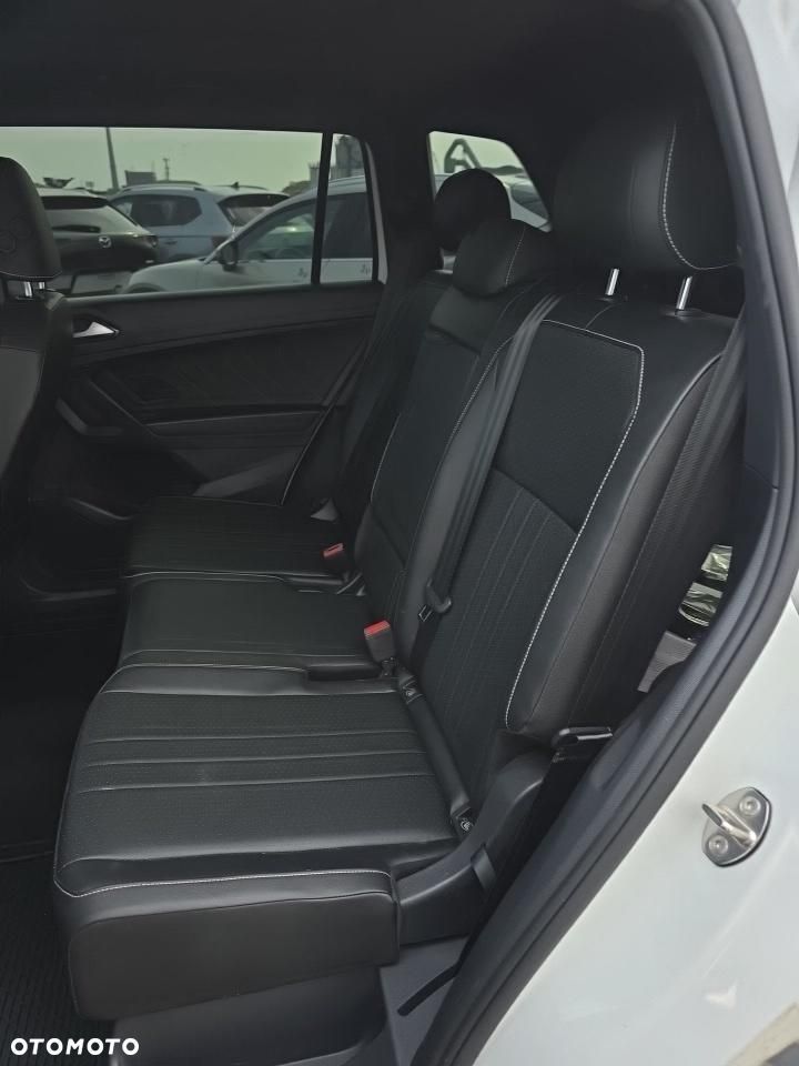 Volkswagen Tiguan - 12