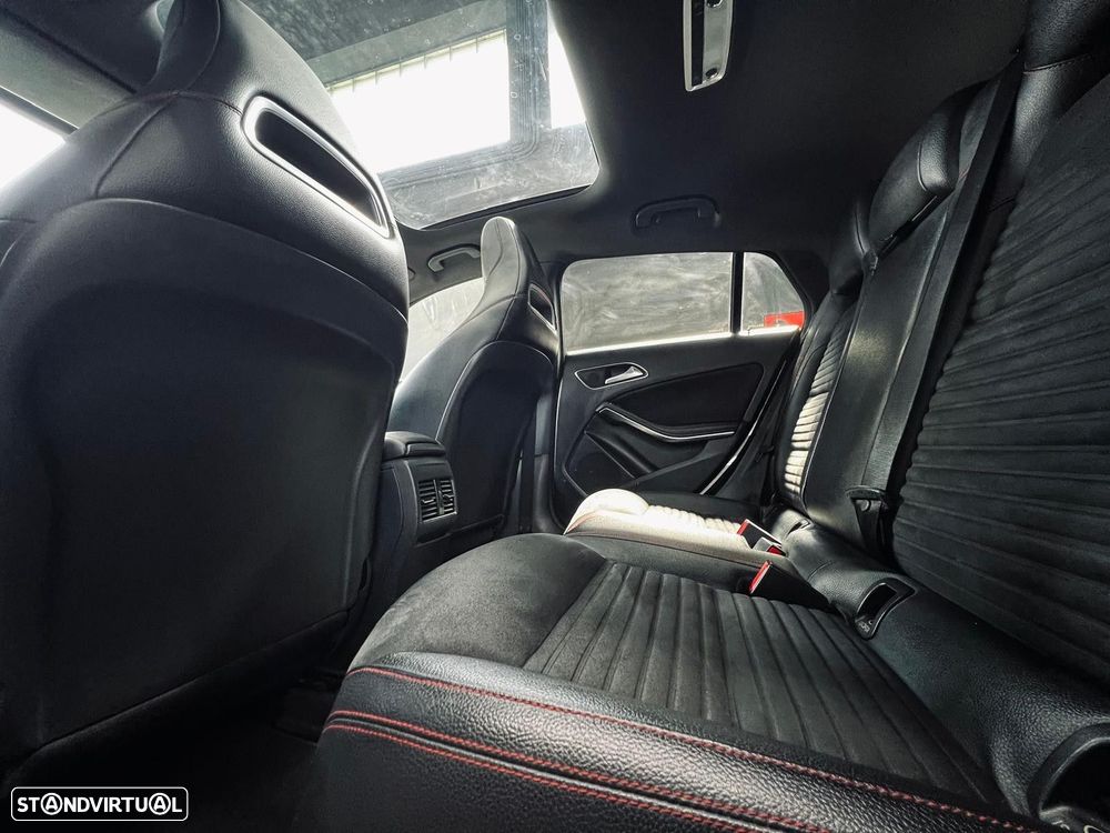 Mercedes-Benz CLA 220 (CDI) d 7G-DCT AMG Line - 42