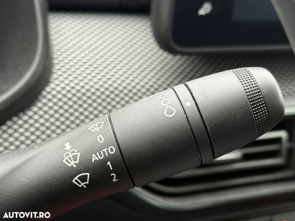 Dacia Logan TCe 90 MT5 Comfort - 21