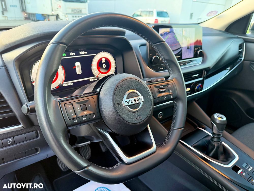 Nissan Qashqai 1.3 l MHEV Tekna - 16