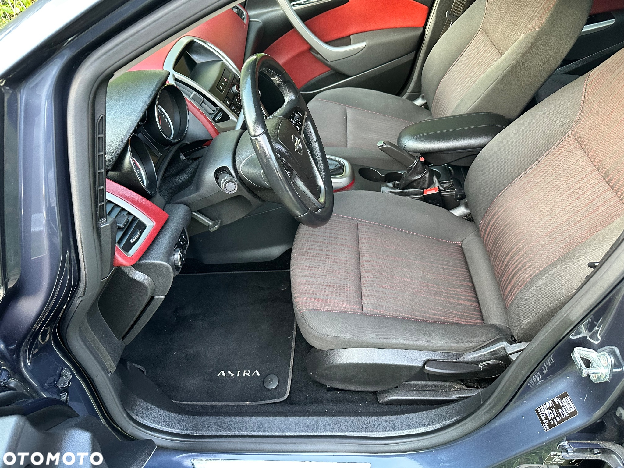 Opel Astra IV 1.4 T Essentia - 15