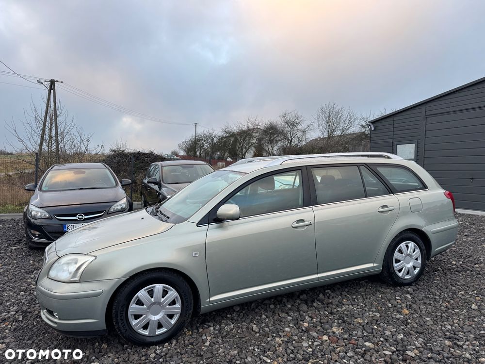 Toyota Avensis 1.8 VVT-i Sol - 9
