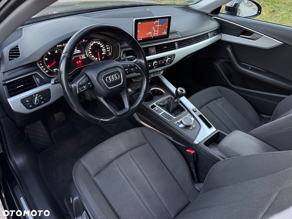 Audi A4 Avant - 22