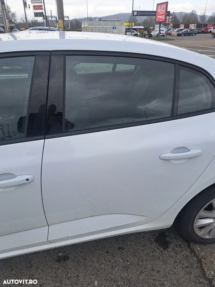 Renault Megane TCe 140 GPF Equilibre - 7