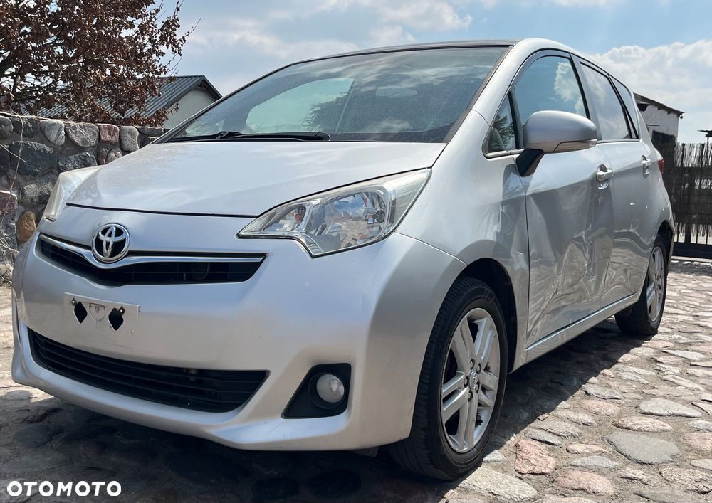 Toyota Verso S 1.4 D-4D Club - 17