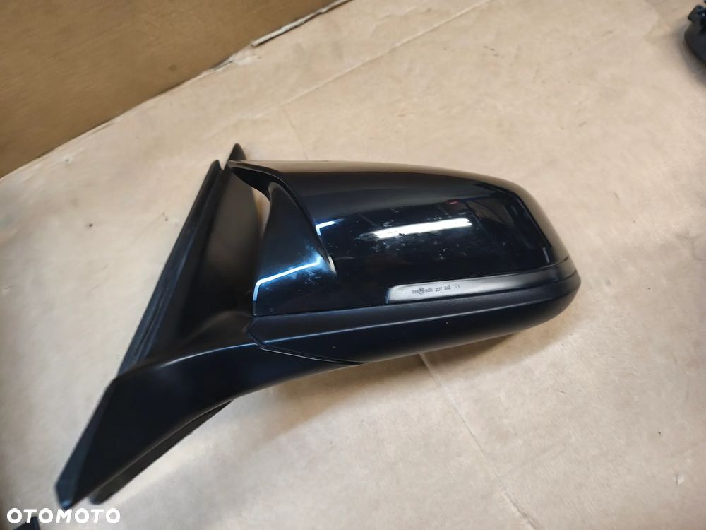 LUSTERKO LEWE DRZWI 6 PIN M-PAKIET EUROPA BMW SERIA 1 F20 - 4