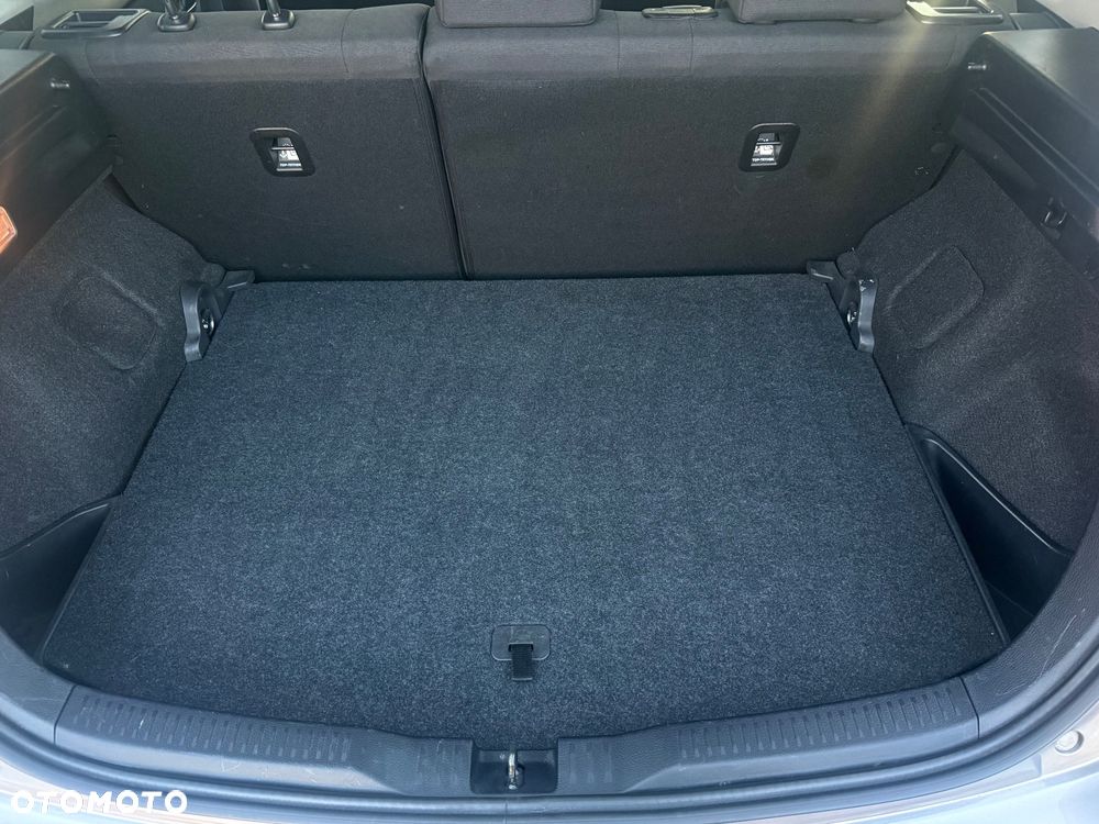 Toyota Auris 1.6 Premium - 15