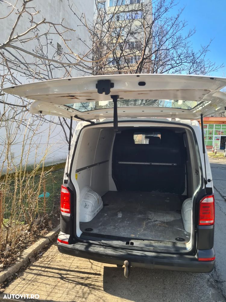 Volkswagen Transporter - 4