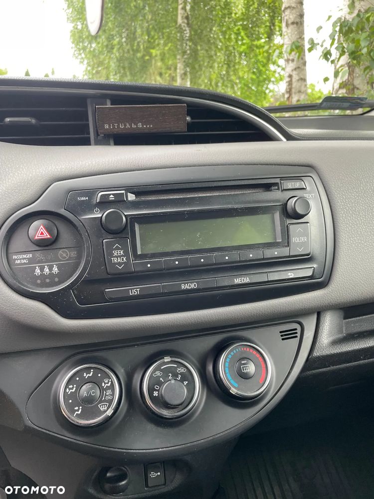 Toyota Yaris 1.33 Active - 9