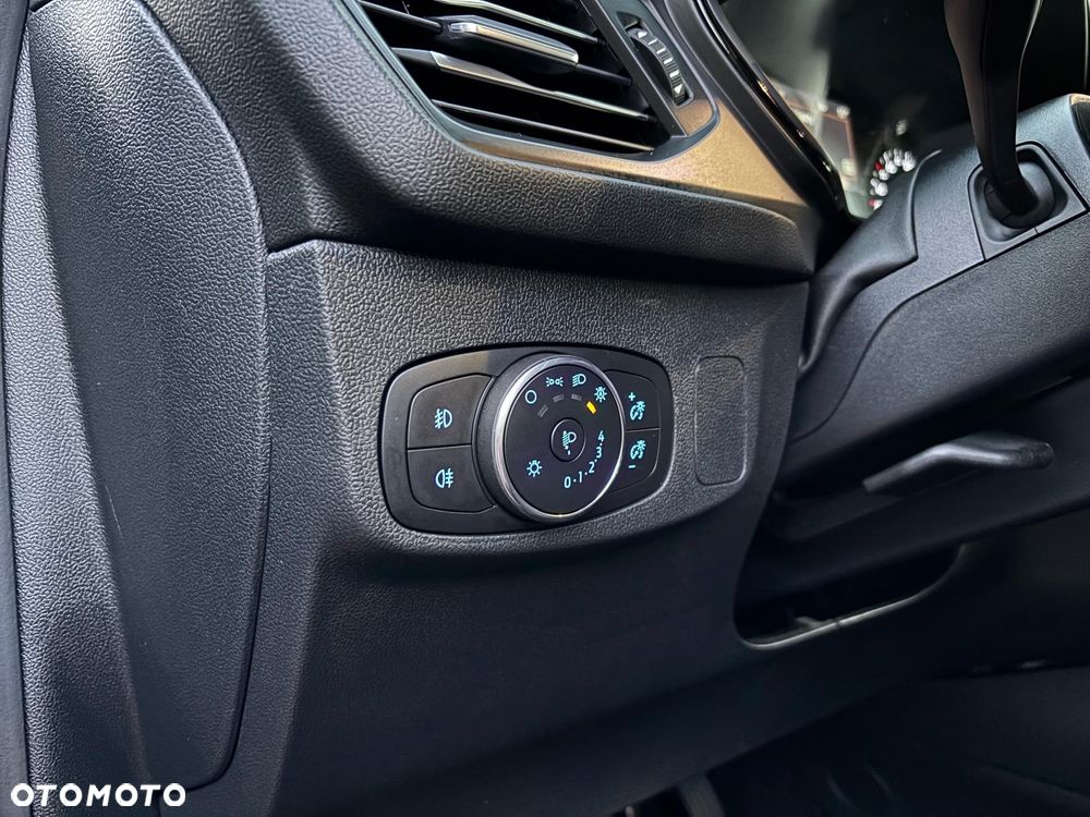 Ford Focus 1.5 EcoBlue Start-Stopp-System ST-LINE - 28
