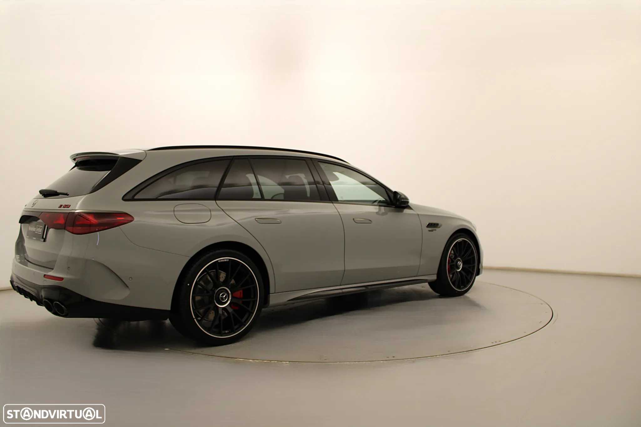 Mercedes-Benz E 53 AMG Hybrid 4Matic+ - 6