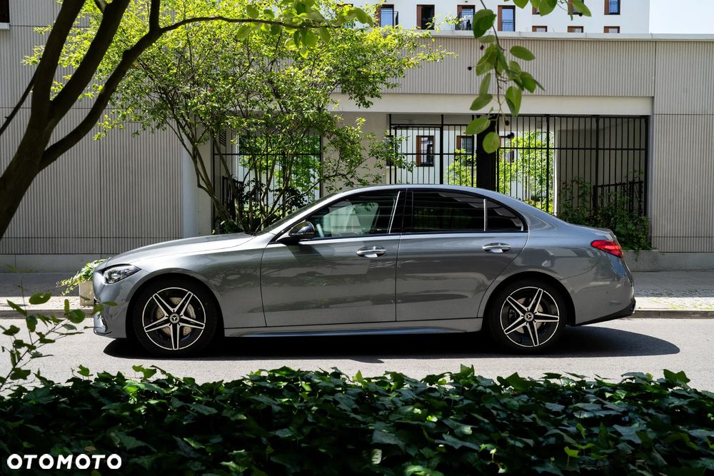 Mercedes-Benz Klasa C 200 mHEV 4-Matic AMG - 36