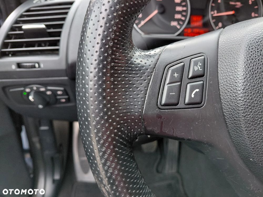BMW Seria 1 - 29
