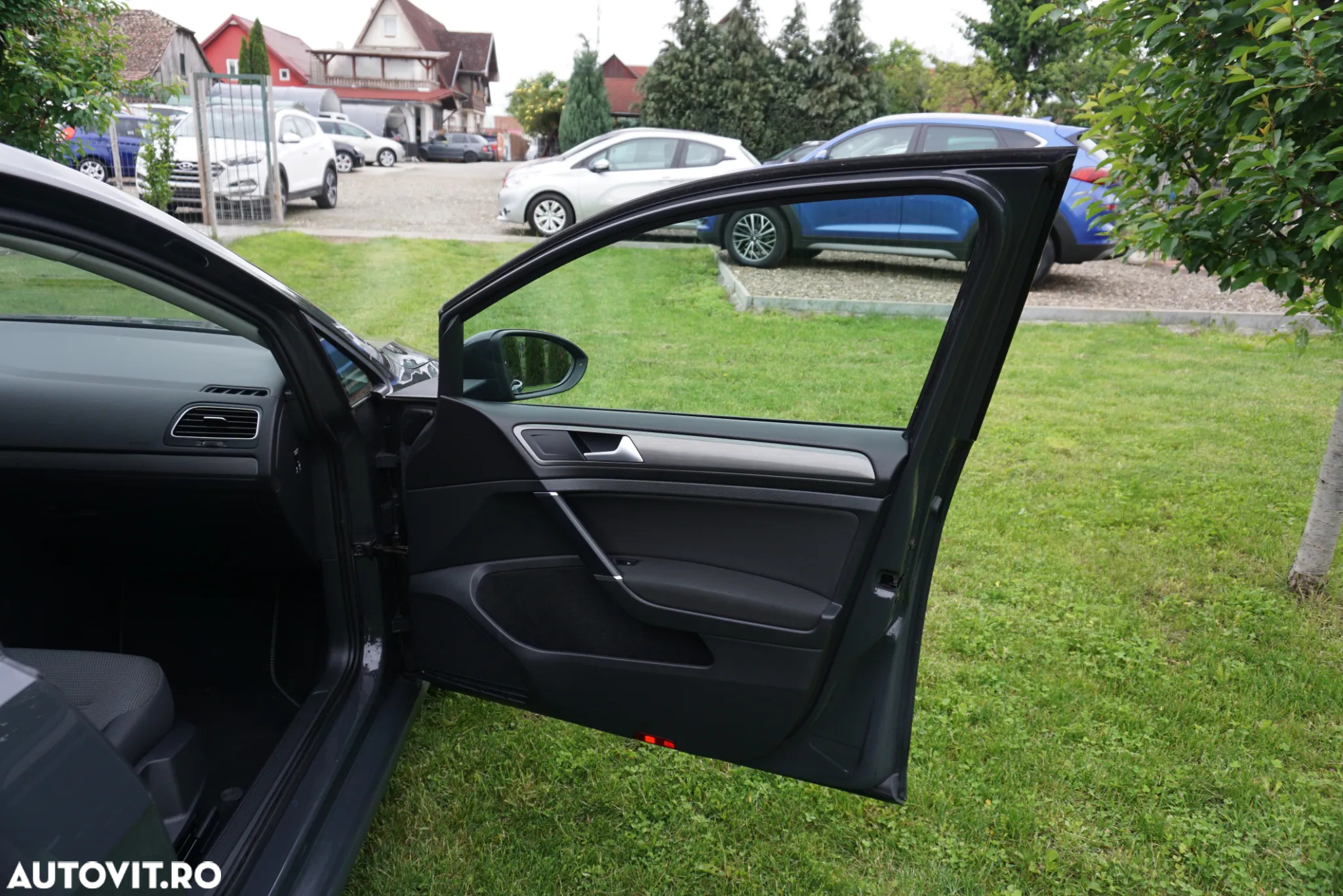 Volkswagen Golf 1.6 TDI BlueMotion Technology DPF Highline DSG - 9