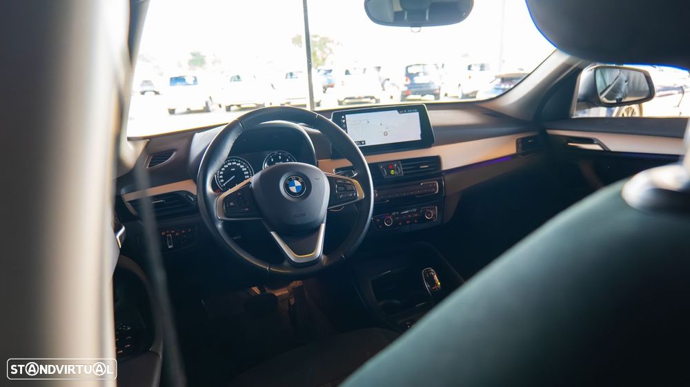 BMW X1 16 d sDrive Auto - 24