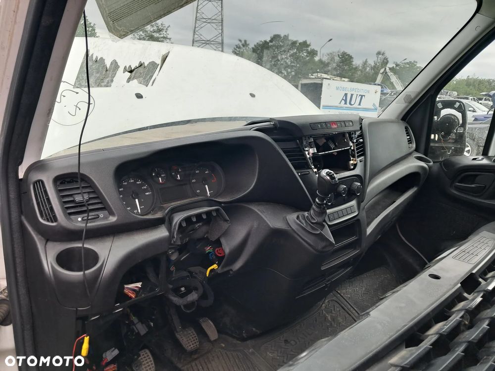 Iveco Daily VI (14-) L5H3 Części karoseria silnik wnętrze - 11