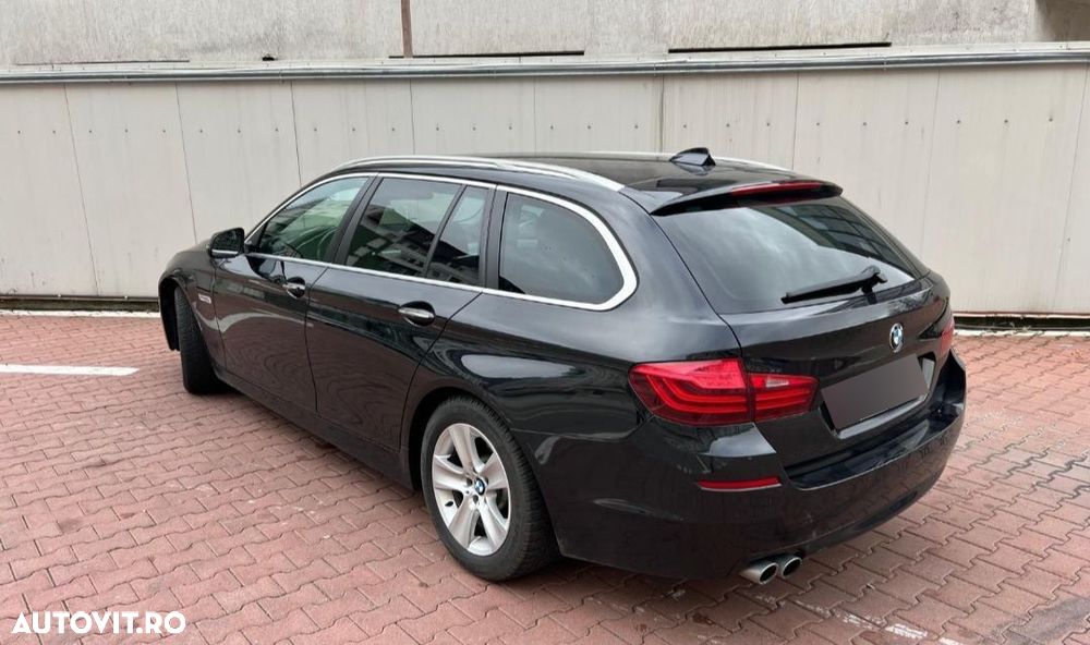 BMW Seria 5 525d xDrive - 7