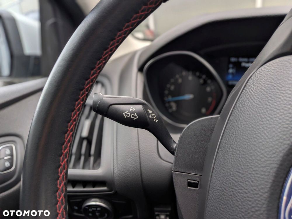 Ford Focus 1.6 Platinium X - 21