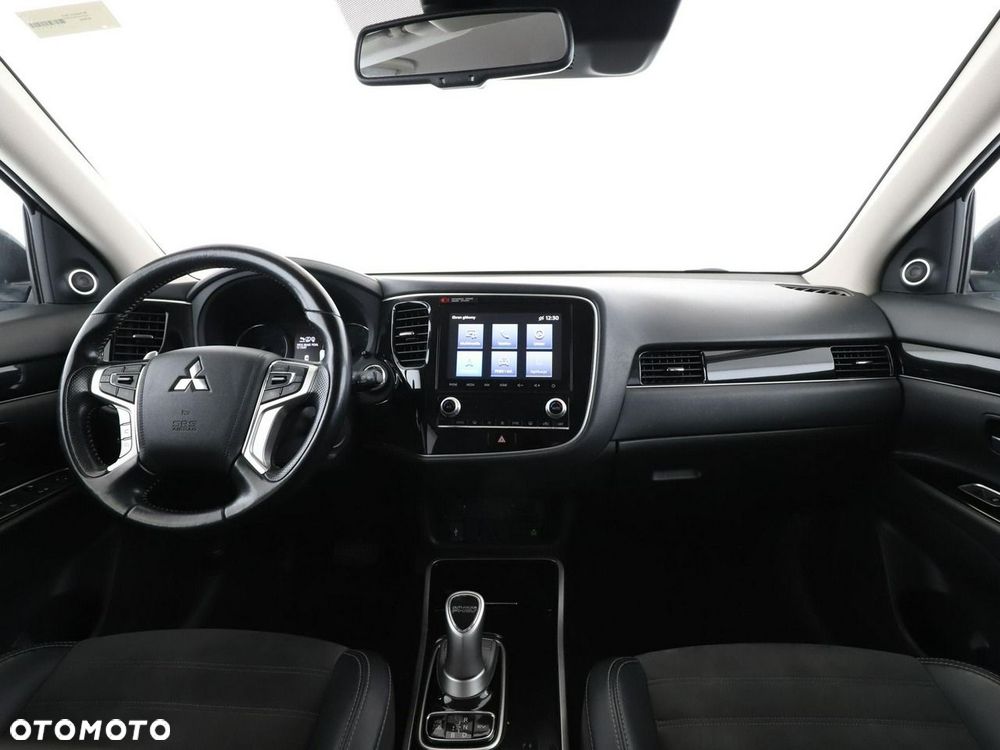 Mitsubishi Outlander 2.4 4WD - 17