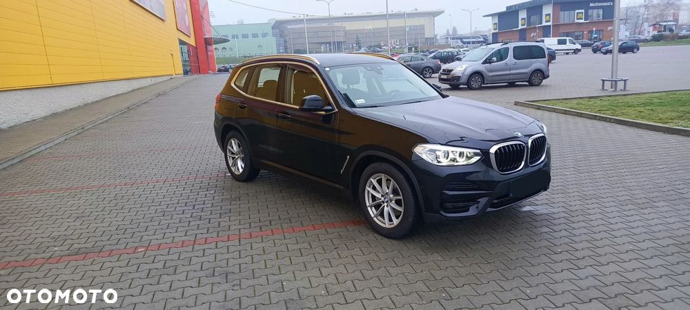 BMW X3 sDrive18d - 25