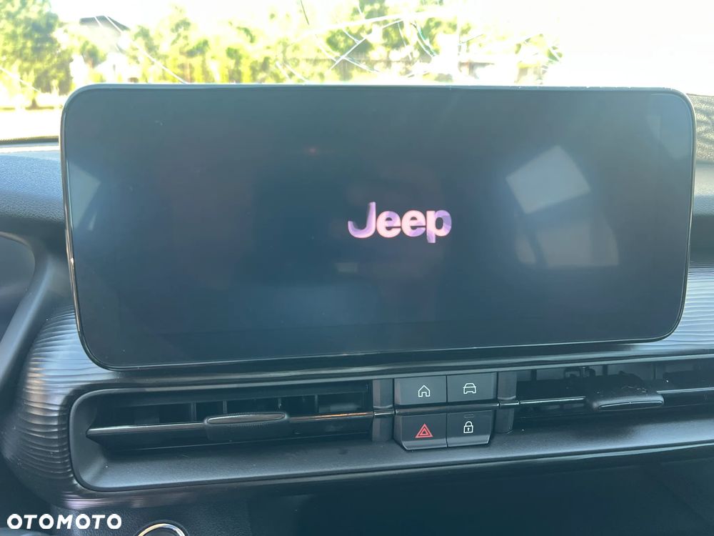 Jeep Avenger - 28