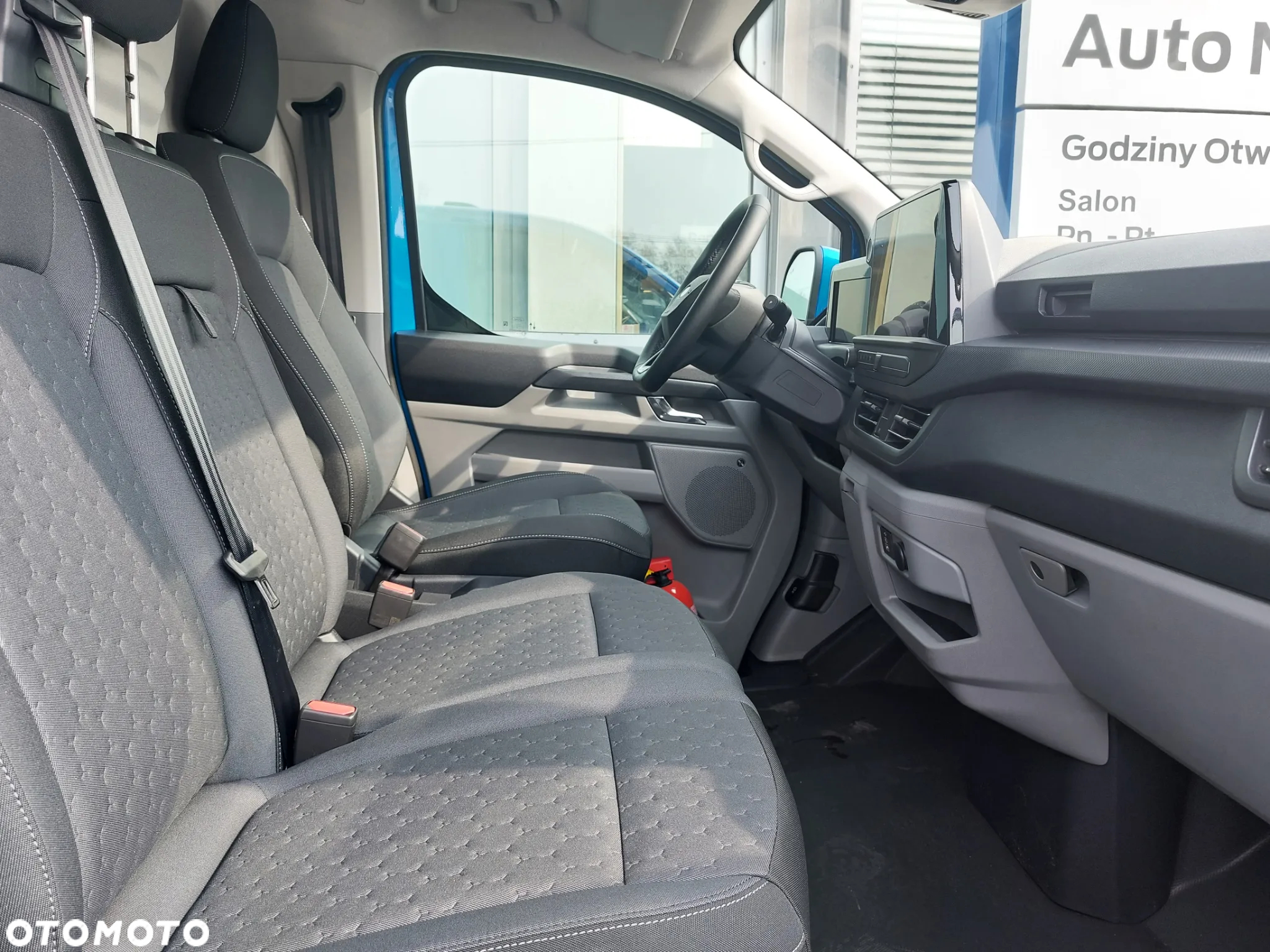 Ford Transit E-Custom - 15
