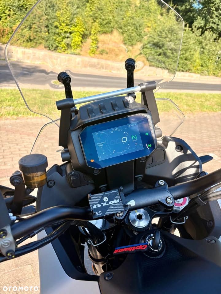 Moto Guzzi Stelvio - 4