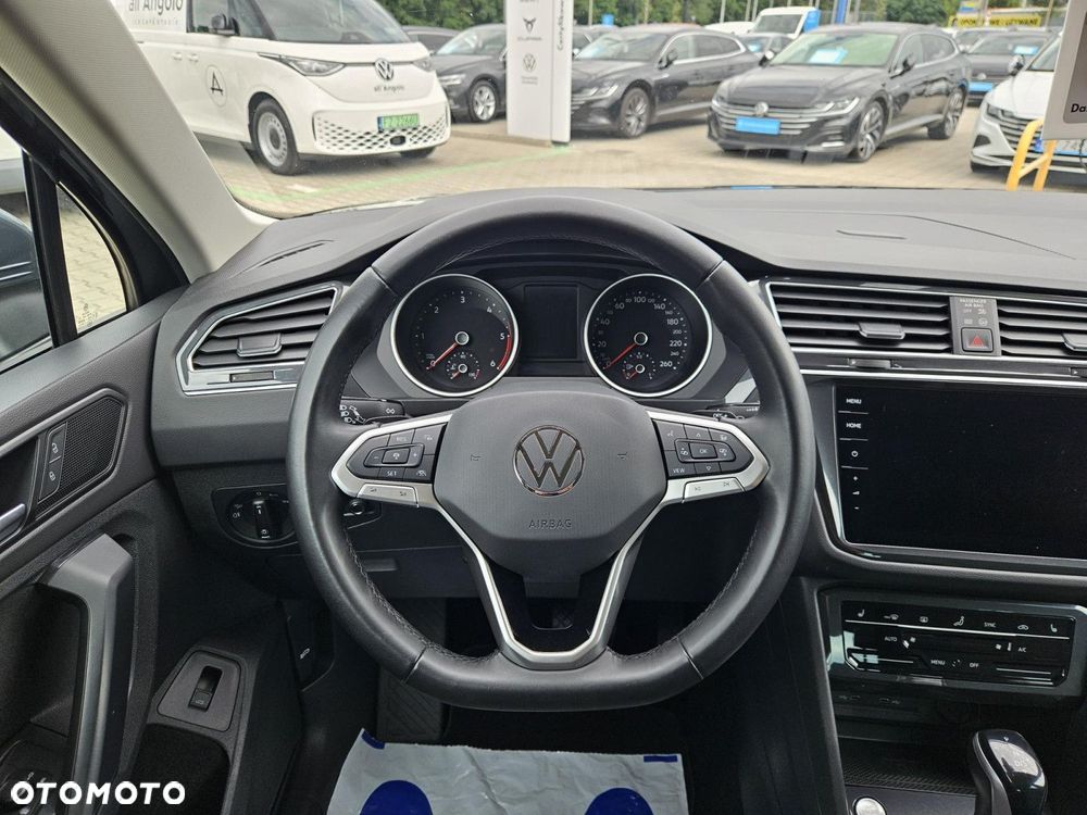 Volkswagen Tiguan - 15