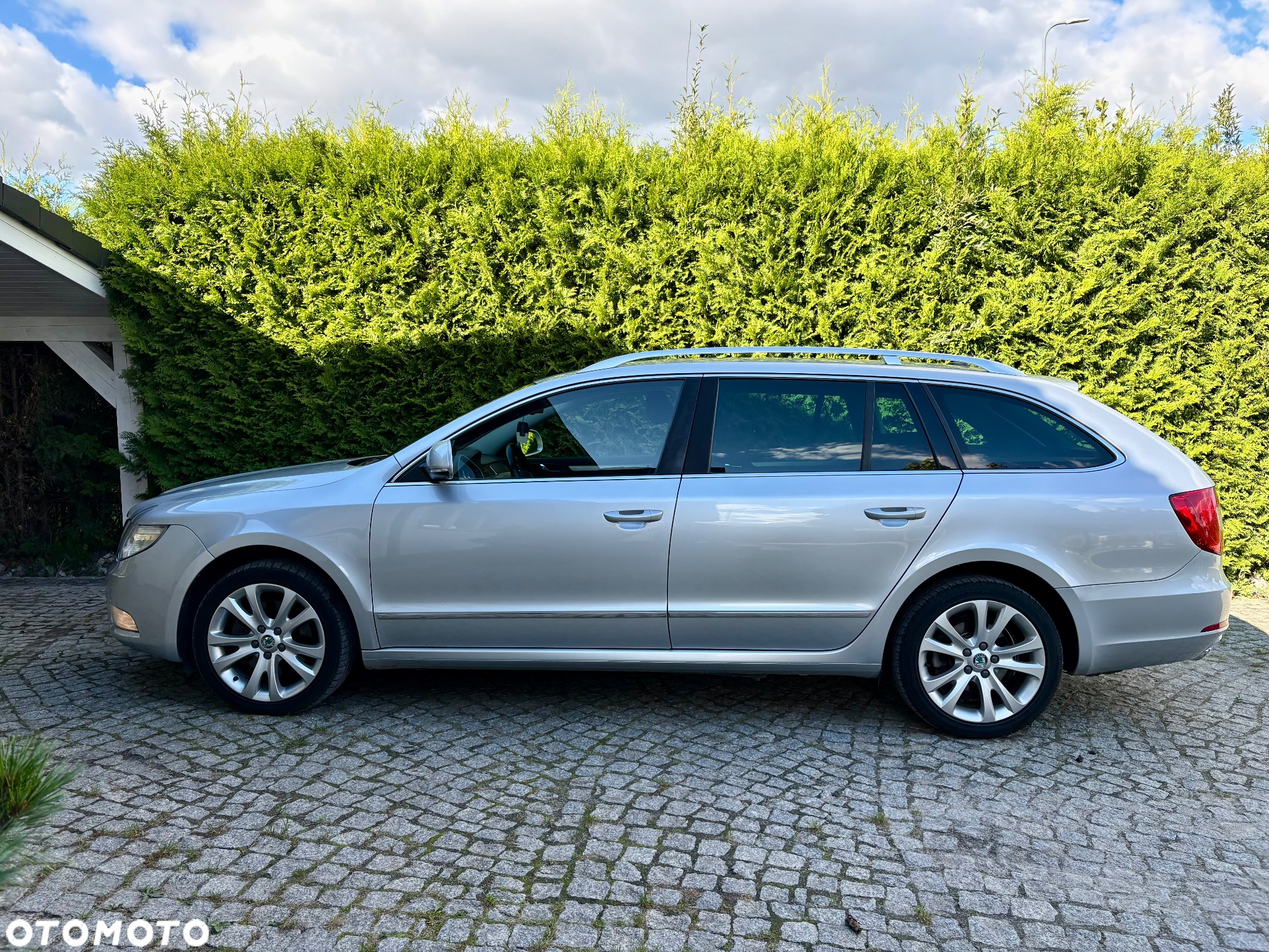 Skoda Superb 2.0 TDI Elegance DSG - 2