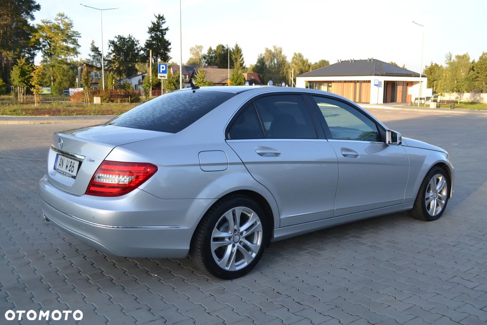 Mercedes-Benz C-Class 2013 photo 3