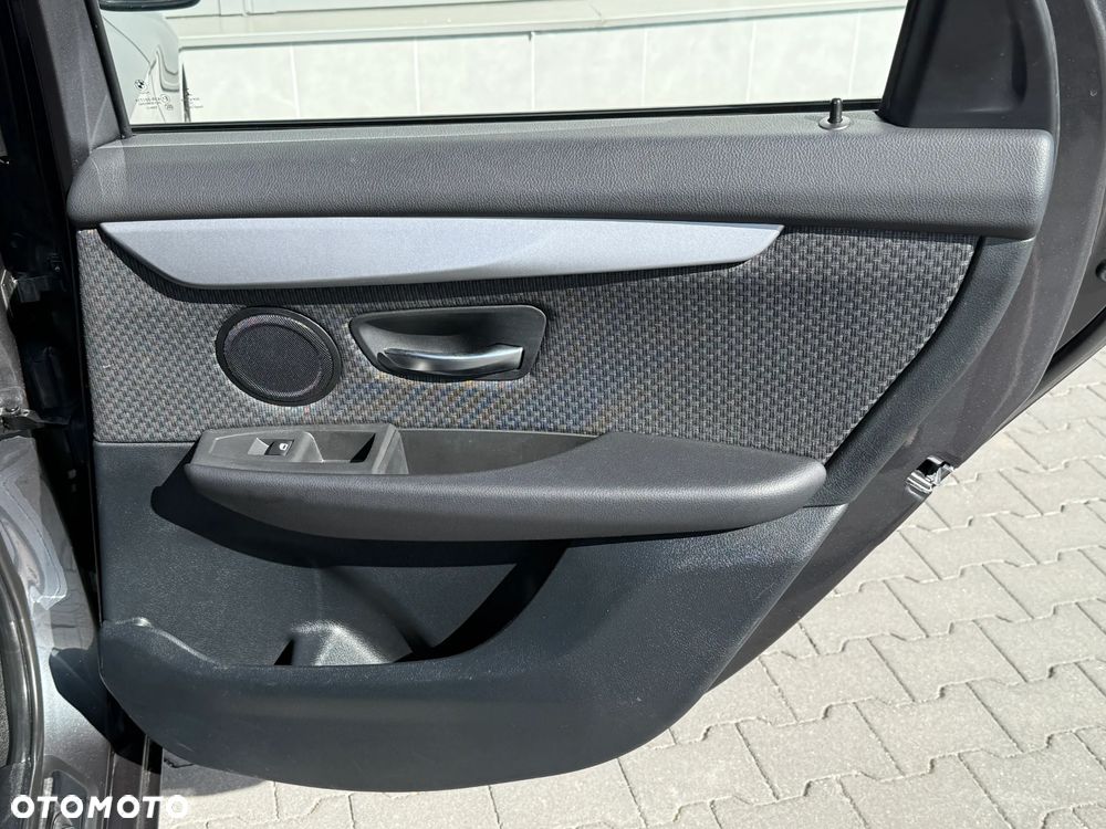BMW Seria 2 216d Luxury Line - 37
