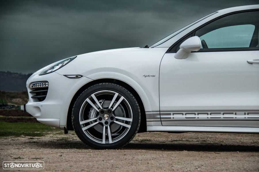 Porsche Cayenne S Hybrid - 19