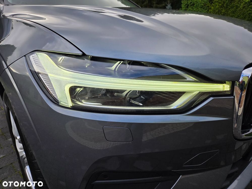 Volvo XC 60 D4 Momentum Pro - 17