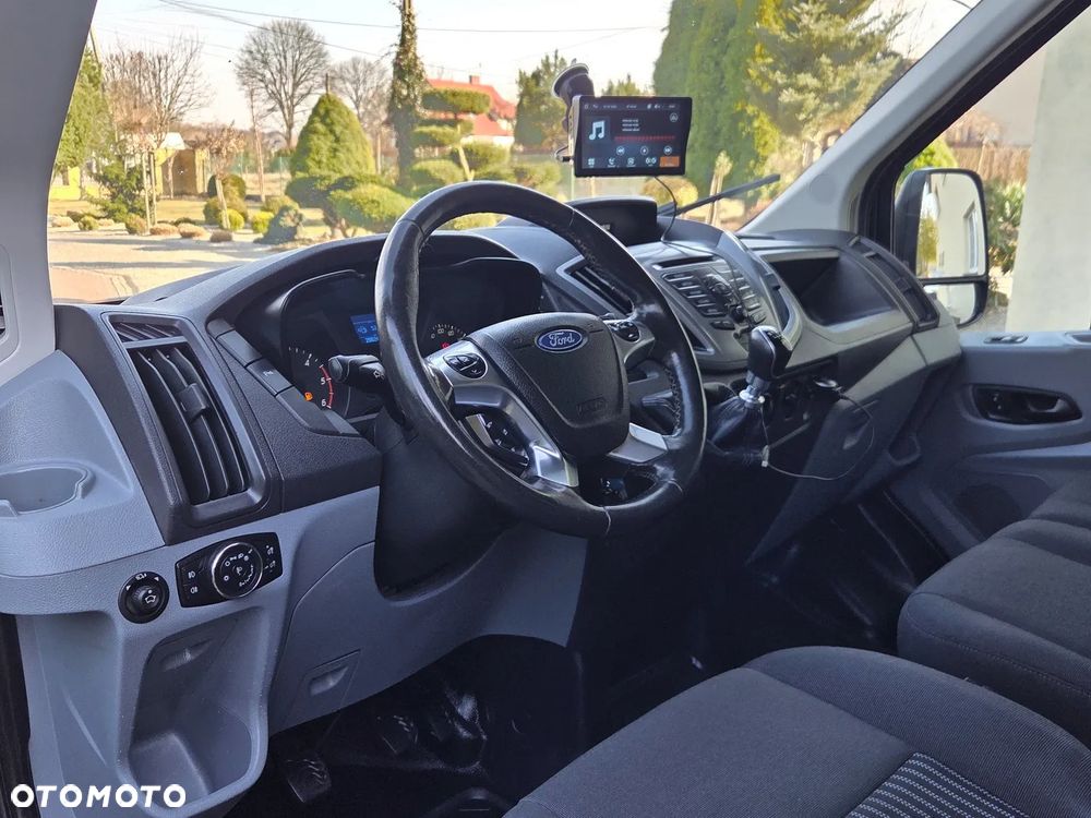 Ford Transit - 19