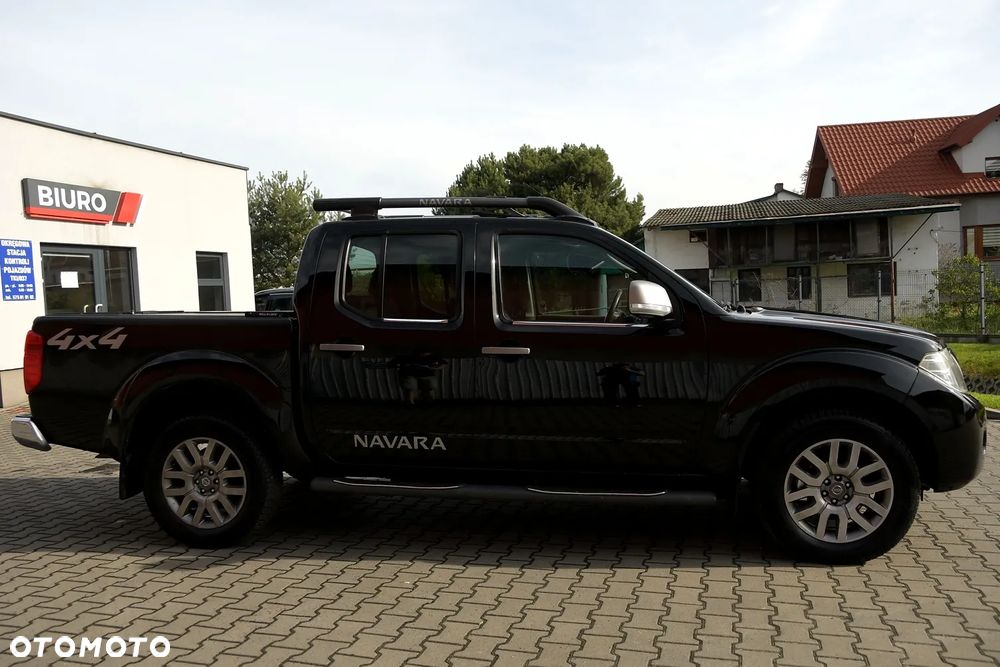 Nissan Navara 3.0 D V6 Platinum Long EU5 - 11