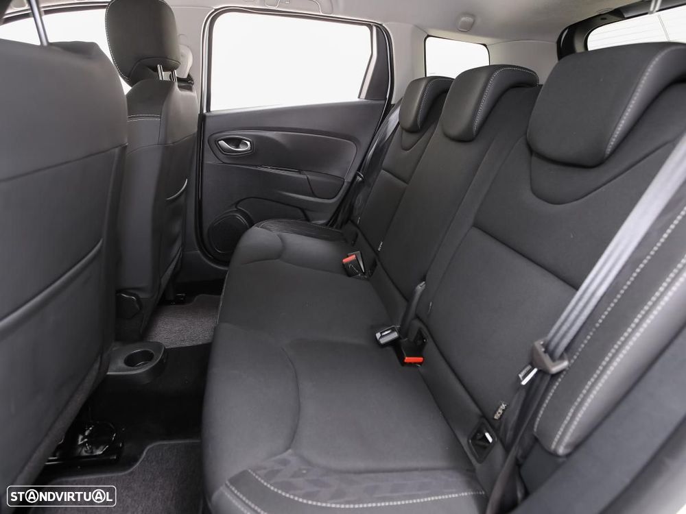 Renault Clio Sport Tourer - 11