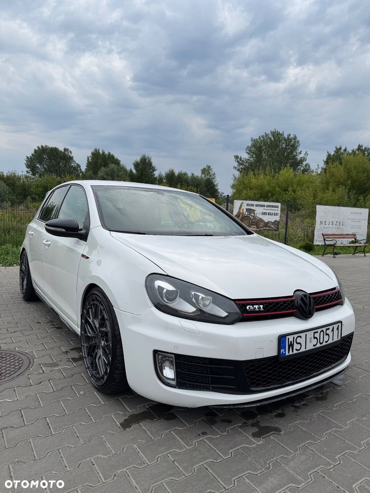 Volkswagen Golf 2.0 TSI GTI - 1