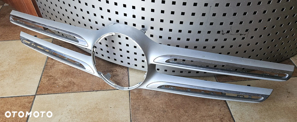 MERCEDES BENZ GLC X253 C253 ATRAPA CHŁODNICY GRILL CHROM A253888222300